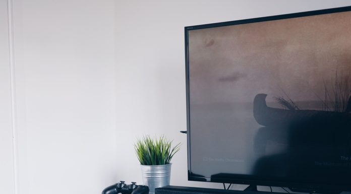 Telewizor do konsoli PlayStation 4 Pro – który wybrać Telewizor do konsoli PlayStation 4 Pro – który wybrać